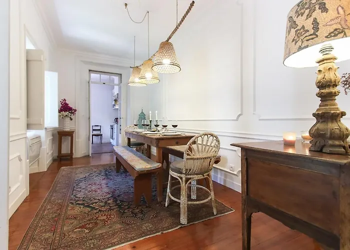 Dom Dinis Terrace Lissabon