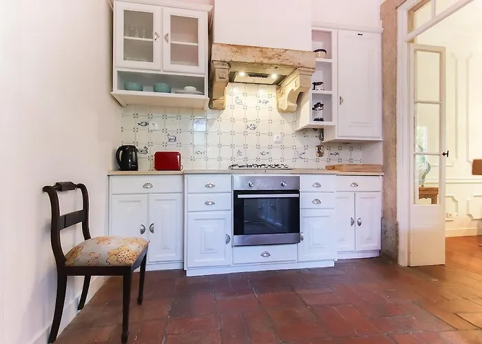 Dom Dinis Terrace * Lissabon