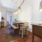 Dom Dinis Terrace Lisbona